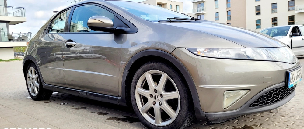 Honda Civic cena 9999 przebieg: 248000, rok produkcji 2007 z Rumia małe 29